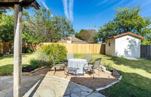 Cozy 3BR Retreat with Outdoor Dining & BBQ Grill - Foto 18