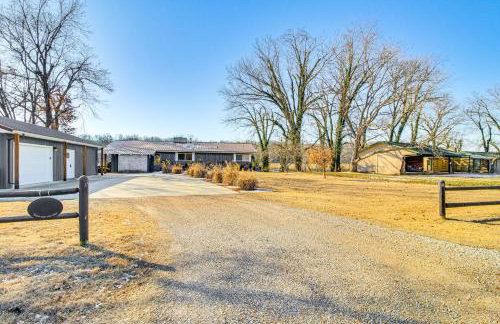 Fish House with Deck, Fire Pit and River Views - Foto 44