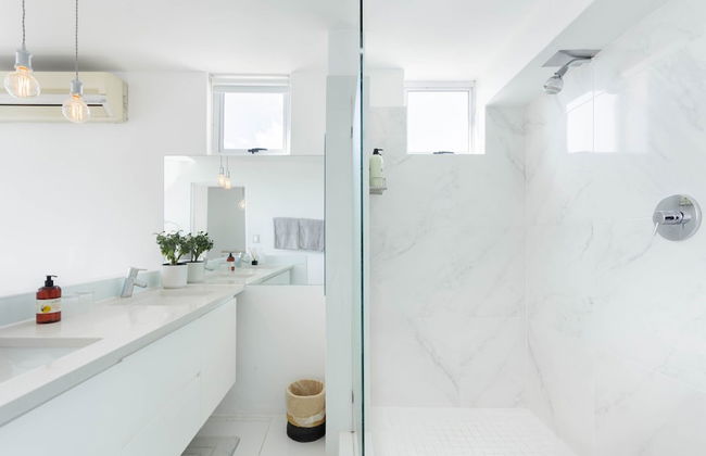 Modern, Chic Penthouse With Mountain, City Sea Views - Foto 14