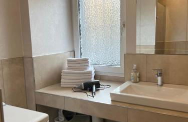 City Home- Business Apartment, private Parking Free - Foto 11