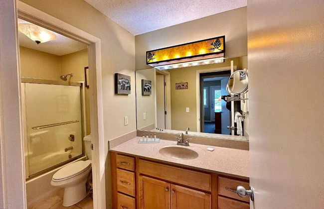 Charming 1BDR Condo w Golf Course View - Foto 10