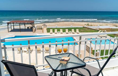 Azure Seaside Apts - Photo 1