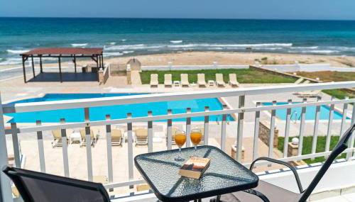 Azure Seaside Apts - Photo 1