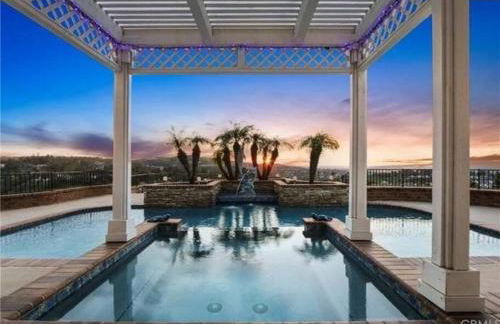 Majestic Anaheim Panorama Hill Home With Sunset - Foto 37