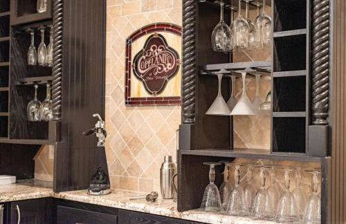 Lakefront 3BR w Balconies Near French Qtr - Foto 20