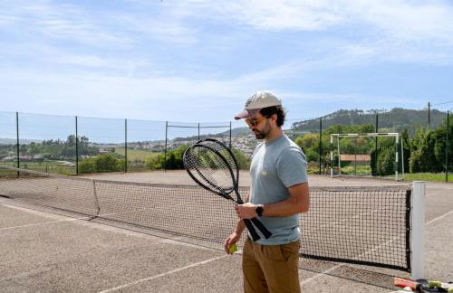 HostWise - Country Villa w/ Pool, Court & Views - Foto 4