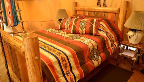 Amazing Tipi Rental for the Perfect Camping Getaway in Republic, Washington - Foto 3
