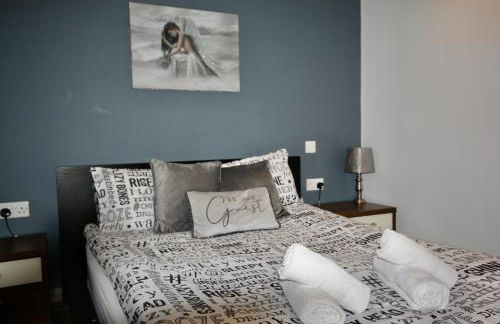 Ferndown Holiday Let - Photo 17