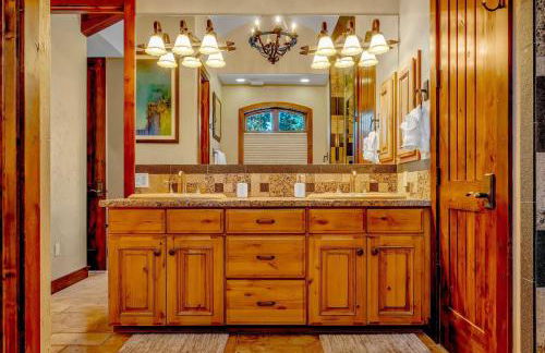 Lakefront Retreat Across from Homewood Resort - Foto 31