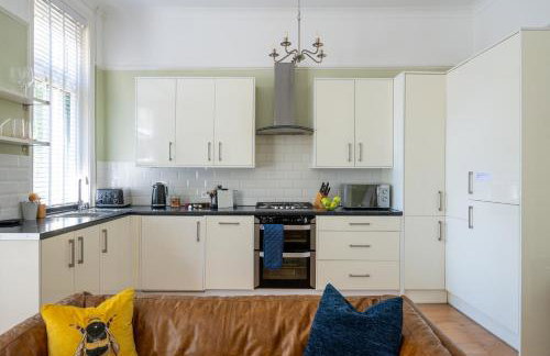 Prime Location Cardiff Pontcanna Modern 2 Bedroom Apartment with Privat Parking - Foto 7