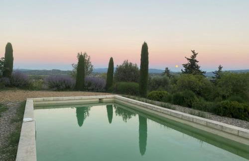In Gordes, facing the entire Luberon Park a beautiful 5 bedrooms house - Photo 37