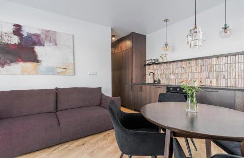 Mirror Garden Apartment - Private Garden, 15 min to Old Town & Beach - Foto 2