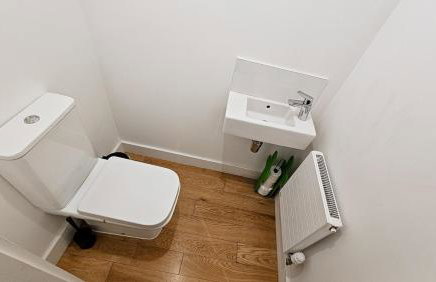 Sleek 4BR Townhouse - Rooftop - Hot Tub - Foto 33