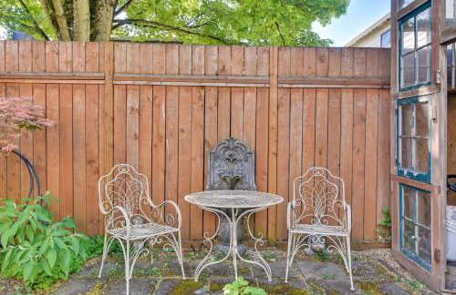 Cozy Portland Studio with Electric Fireplace - Foto 22