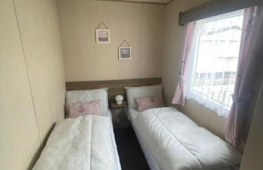 Tracey and Brian's Caravan - Photo 11