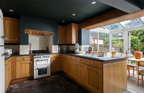 Chipping Campden Shabby Chic on Famous High Street - Photo 17