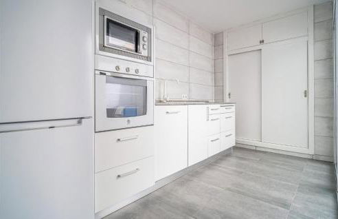 Nice Home In Vélez-Málaga With Wifi - Photo 6