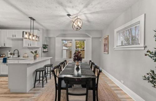 Newly Renovated and Designed Near Downtown - Foto 4