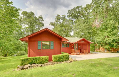 Flippin Home with Fire Pit Walk to White River! - Foto 30