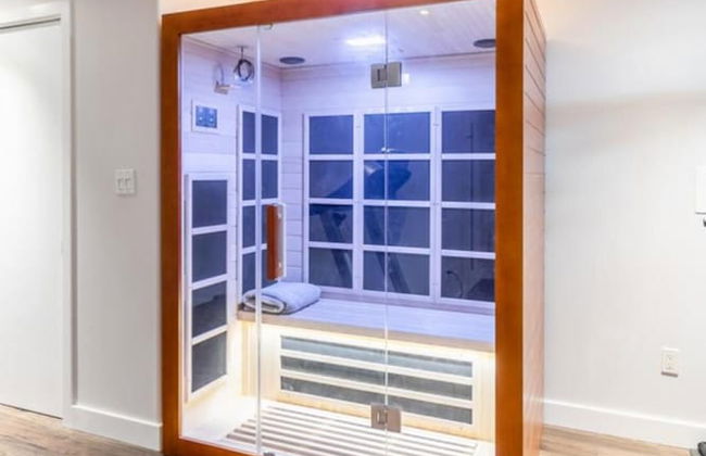 Unique Townhome Private HOT TUB Gym Sauna BBQ Playground Garage - Foto 41