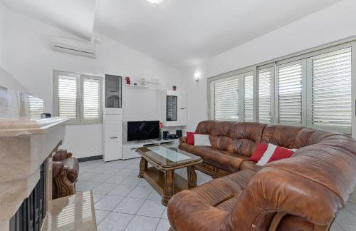 Villa Almas with swimming pool, tennis court, sauna, gym, grill house - Foto 35