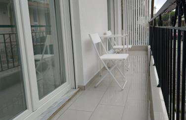 Almond Jacuzzi Suites - Private Jacuzzi - Self Check-In - Free & Easy Street Parking - Foto 27