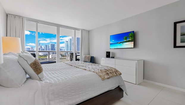 Ocean Breeze and Emerald Water - Foto 5, Habitación