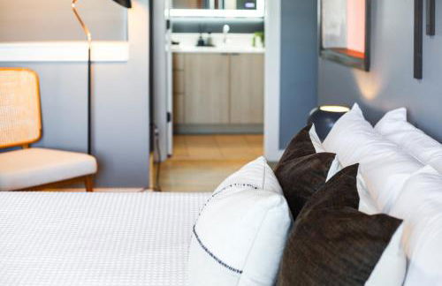 The Rhythm and Rooftop Penthouse Walk To Broadway with Pool and Amazing Views - Foto 41