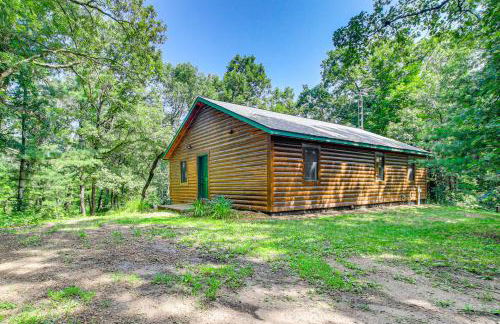 Peaceful Wautoma Retreat with Deck on 10 Acres! - Foto 31