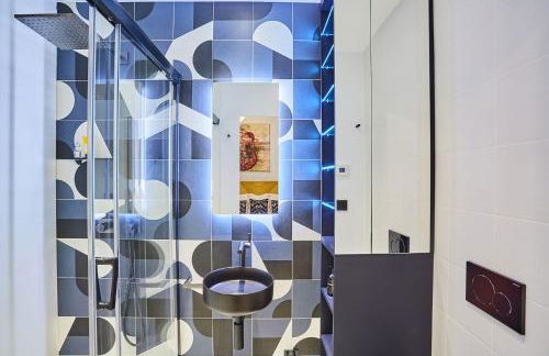 LE MARAIS Luxury Apartment in the heart of Paris - 2 Bed 2 Bath with AC - Photo 11