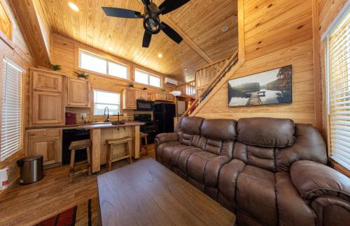 Lakefront Cottage with Hot Tub & Sunset Views - Foto 36