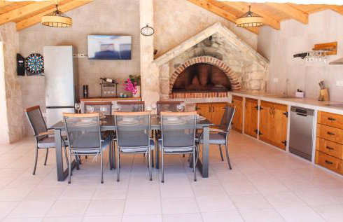 Holiday home Bevanda - Photo 20