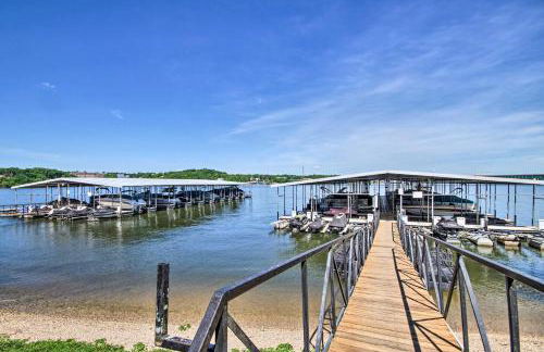 Lakefront Osage Beach Condo with Balcony and Pool - Photo 24