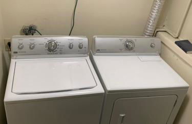 410 e45th 2 bedroom apartment - Photo 9