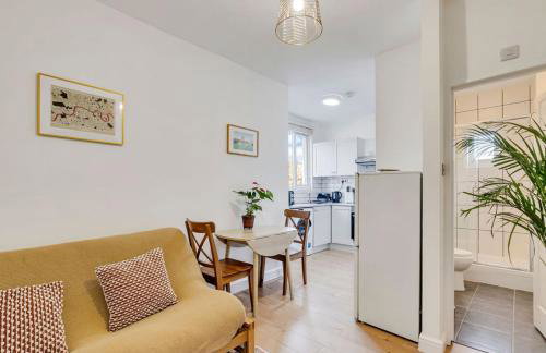 Serviced Apartment London great for contractors 2 mins from train station and near Tottenham Stadium - Foto 6