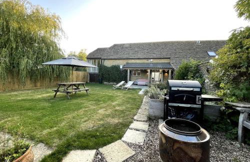 Private & Spacious Cotswold Barn - Foto 14