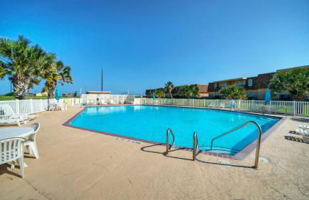 Oceanfront Condo w/ Private Balcony Pool + Tennis Bubbly Blew by Avantstay - Foto 46