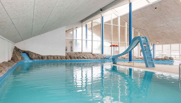 4 Person Holiday Home on a Holiday Park in Hemmet - Foto 4, Piscina