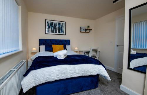 Luxury 5BDR with City Access, Free Parking and Wi-Fi - Photo 24
