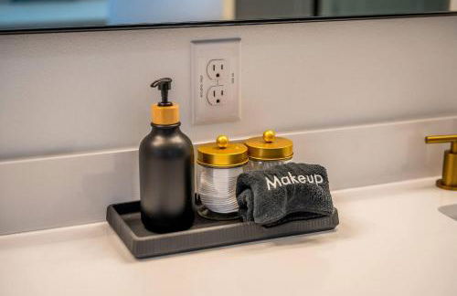 NEW! CowboyPool* 2Kings* Sleeps12* GroupTrip* - Foto 50