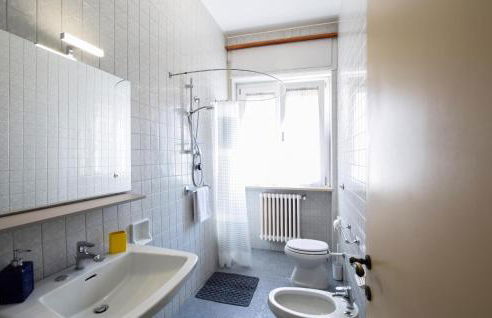 Beautiful Home In Porto Potenza Picena - Photo 33