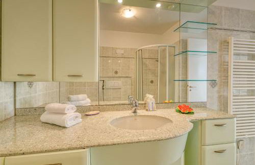 Port & Pool Hideaway - Happy Rentals - Foto 10