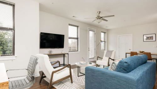 CozySuites Music Row Spacious 2BR with free parking 40 - Foto 3