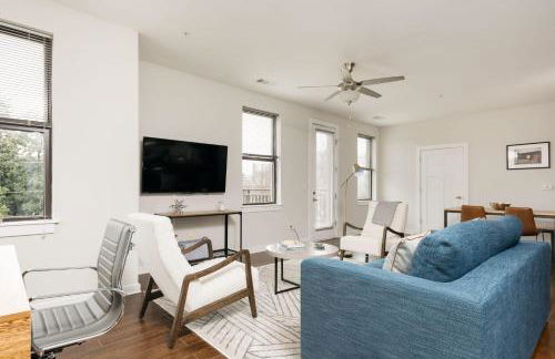 CozySuites Music Row Spacious 2BR with free parking 40 - Foto 3