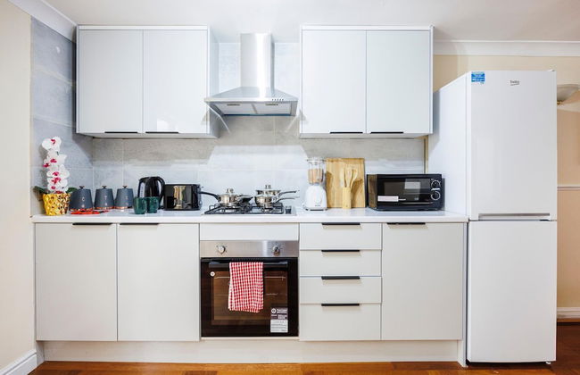 East Croydon Home - Contractors - Foto 6