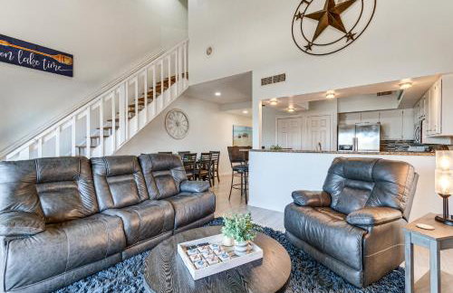 Steps to Lake Conroe! Condo with Balcony and Views - Foto 4
