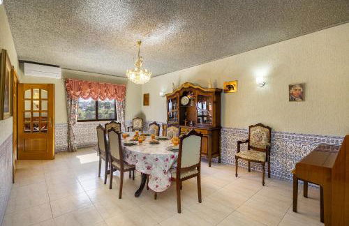 WHome Perfect Family Hideout Residence w/AC & 4BR + 5BA - Foto 22