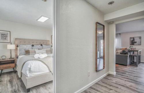 Panoramic Valley Downtown Basement Suite - Foto 13