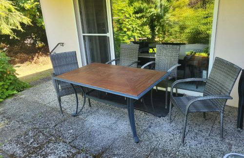 Entire house, quiet city location, garden, parking - Foto 14