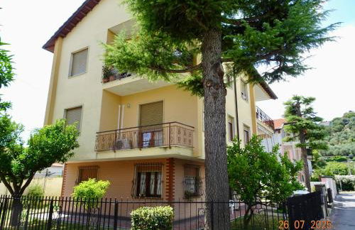 Residential area near the sea and the mountains - Foto 3